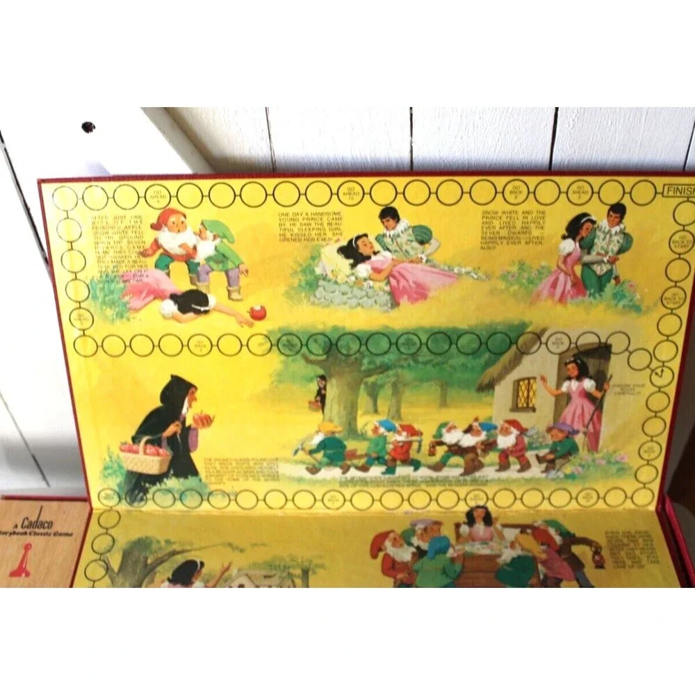 Vintage Snow White and the Seven Dwarfs Board Game Cadaco 1977 No. 590